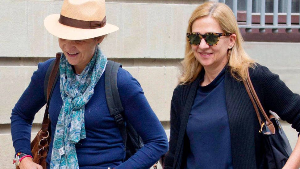 لقاح كورونا شقيقتي ملك إسبانيا