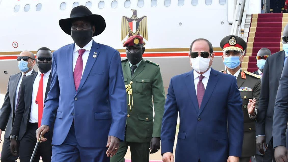الرئيس المصري عبد الفتاح السيسي مع رئيس  جنوب السودان سيلفا كير/رويترز