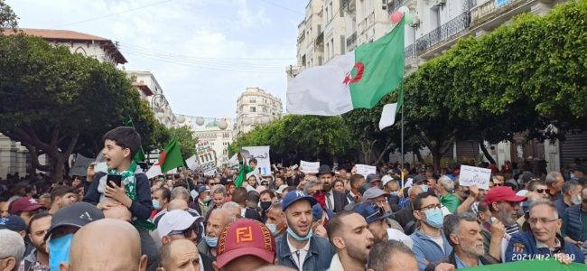 الشعب بين الحراك والحراك.. والسلطة بين النظام والنظام!