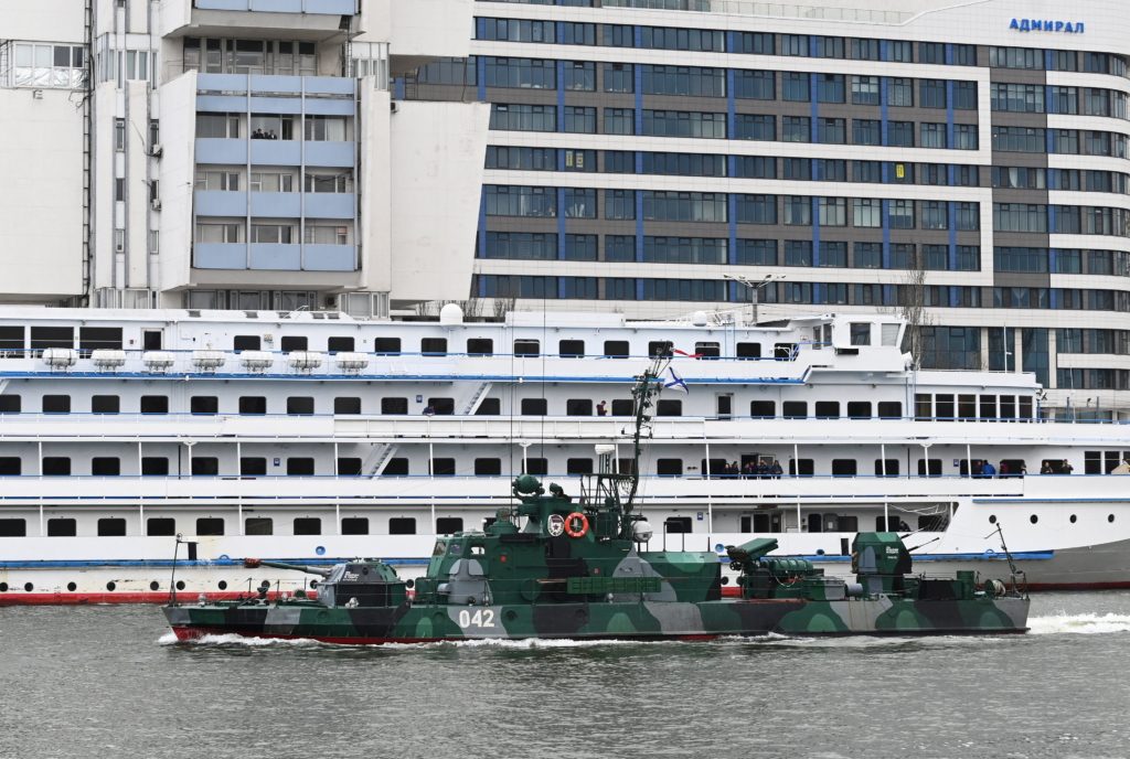 تدريبات عسكرية لروسيا