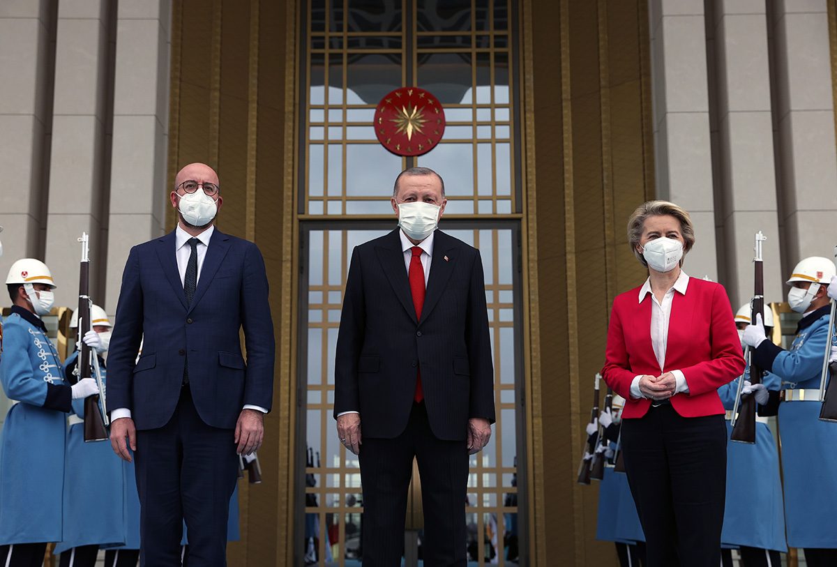 “مباحثات إيجابية لتخطي العقبات”.. هل تبشر العودة الأوروبية لتركيا بعام جيد للعلاقات المتبادلة؟