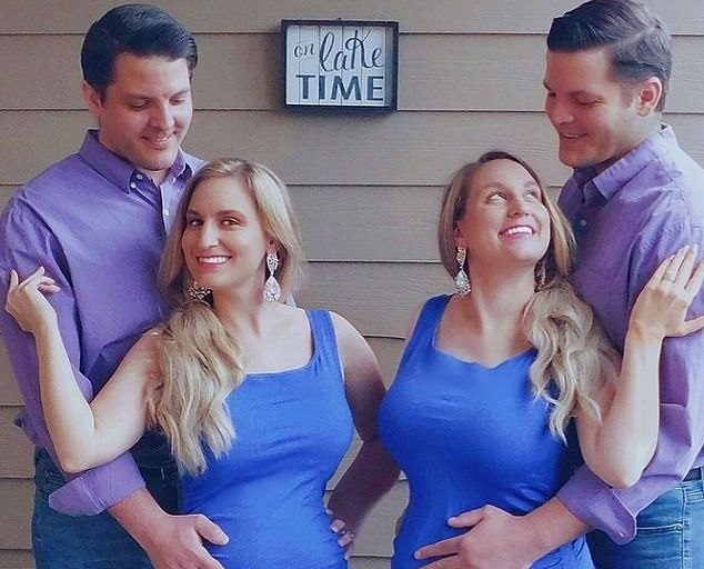 الأختين التوأم بريتني وبريانا دينز تزوجتا في حفل زفاف مشترك من أخوين متطابقين