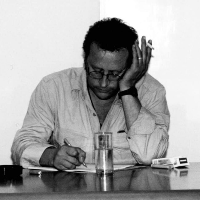 حسين البرغوثي: متمرد جعل السماء فوضى والأرض هاوية