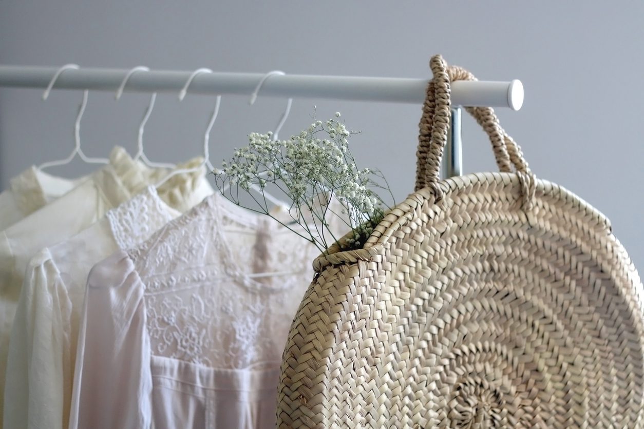 كي لا تنكمش أو تتمدد أو تتلف.. 14 شيئاً لا ينبغي وضعها في مجفف الملابس