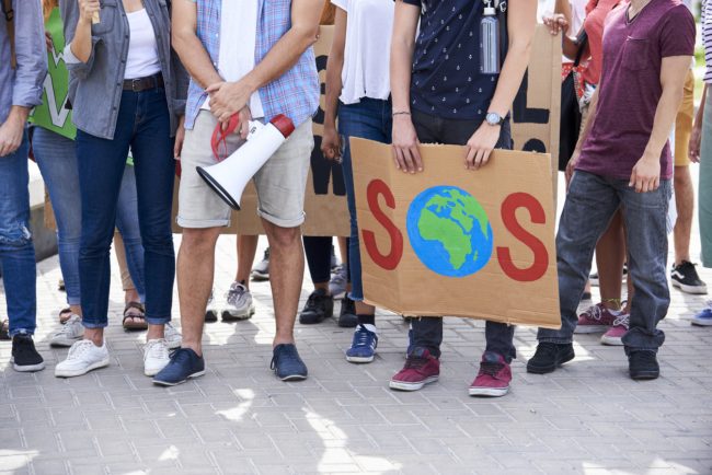 هل يمكننا كأفراد أن نسهم في وقف التغير المناخي؟ نعم، وهذه الواجبات تقع على عاتق الجميع