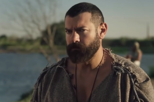 لذلك كان لا بد من منع مسلسل “الملك”.. اللّحى كانت للهكسوس لا لأحمس