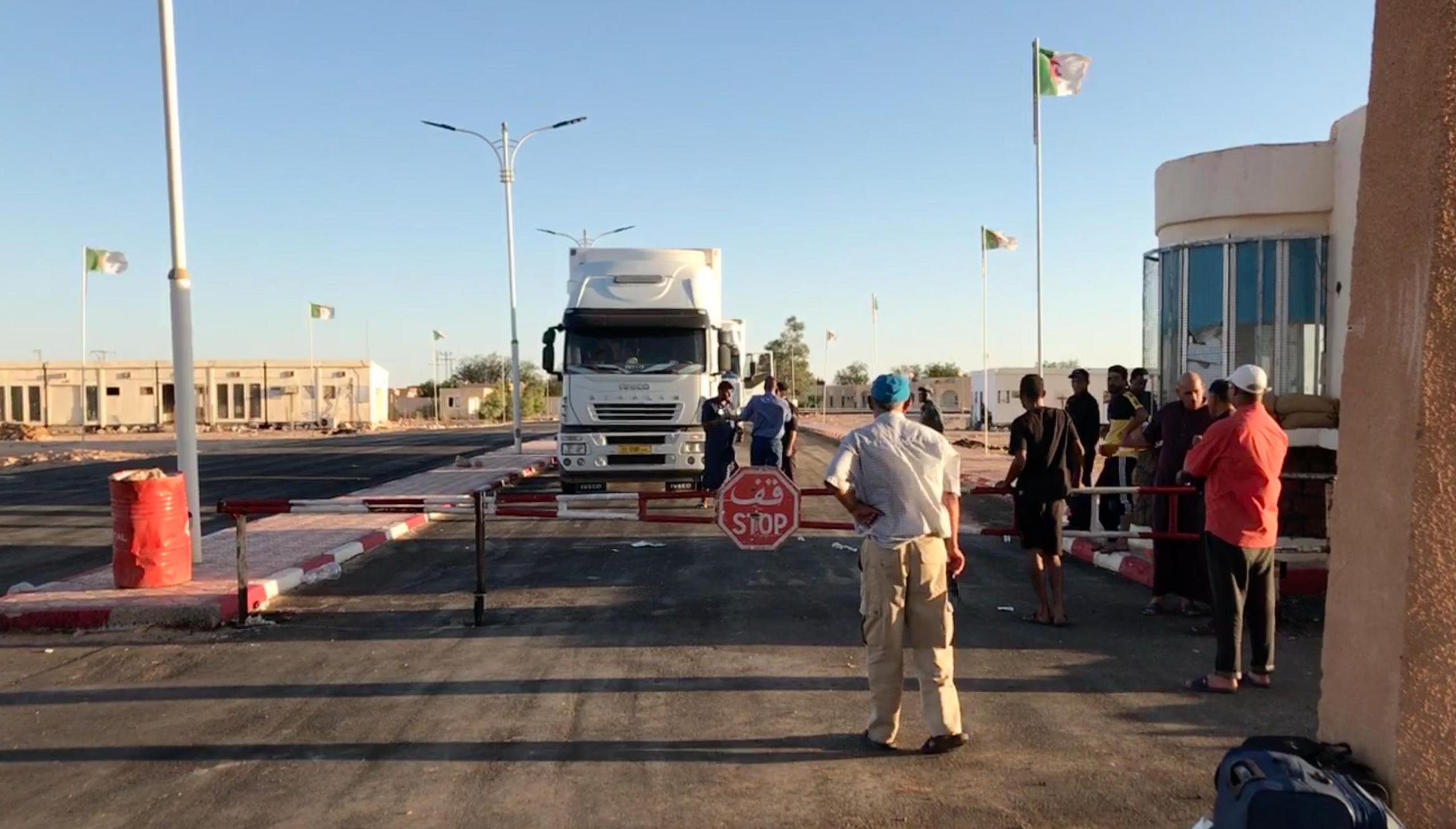 الجزائر تعلن ترتيبات خاصة لإعادة فتح معبر حدودي مع ليبيا.. مغلق منذ 2014