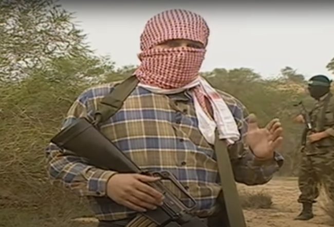 “الضّيف يمشي وليس على كرسي متحرك”.. معاريف: الحالة الصحية لقائد القسام تتعارض مع تقييمات المخابرات الإسرائيلية