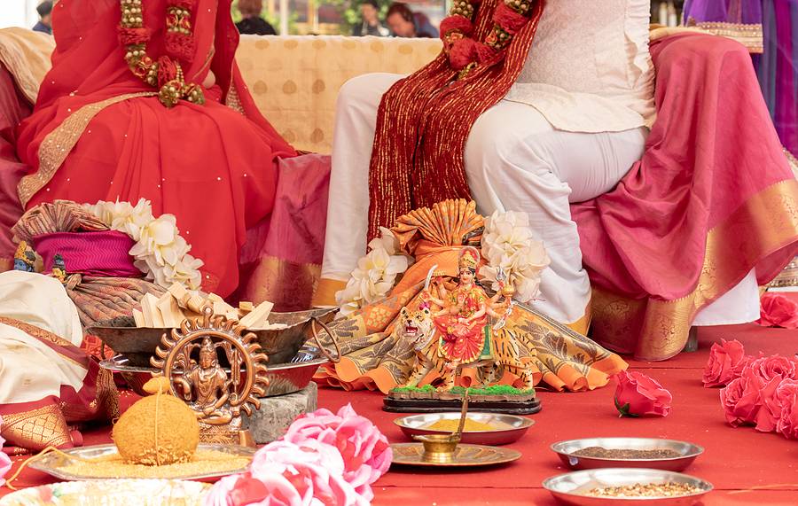 عروس هندية تغادر مراسم الزواج بسبب اختبار للرياضيات! رفضت إتمامه عندما اكتشفت أن زوجها فاشل بالحساب