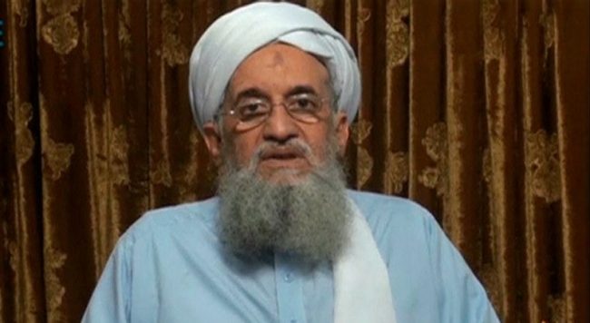 الظواهري يظهر بـ”زي سعودي” في فيديو تزامناً مع ذكرى هجمات سبتمبر.. سعوديون هاجموه بشدة