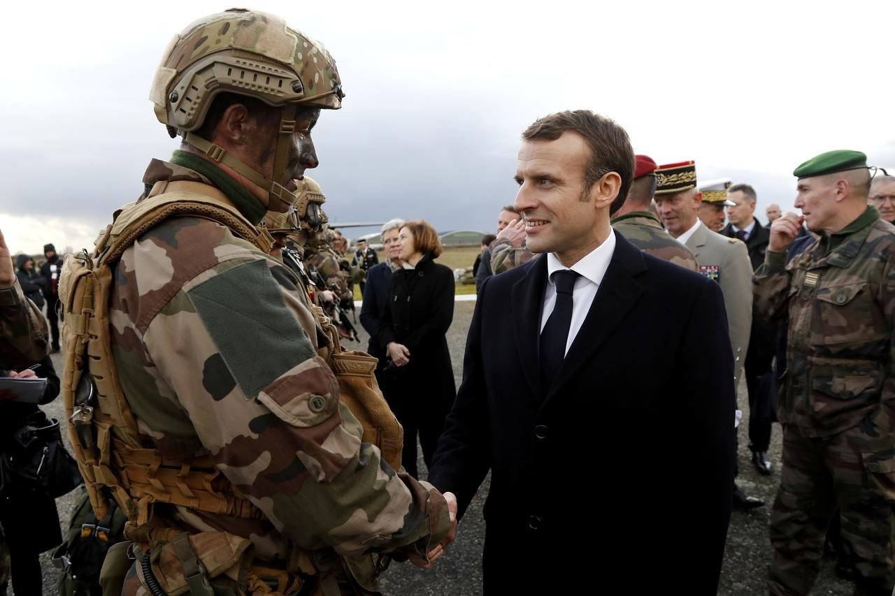 المؤسسة العسكرية والسياسة: وأزمة النموذج العلماني الفرنسي