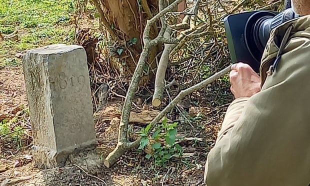 مُزارع يغير الحدود بين بلجيكا وفرنسا.. اقتطع أجزاء من أراضي قرية فرنسية عن غير قصد