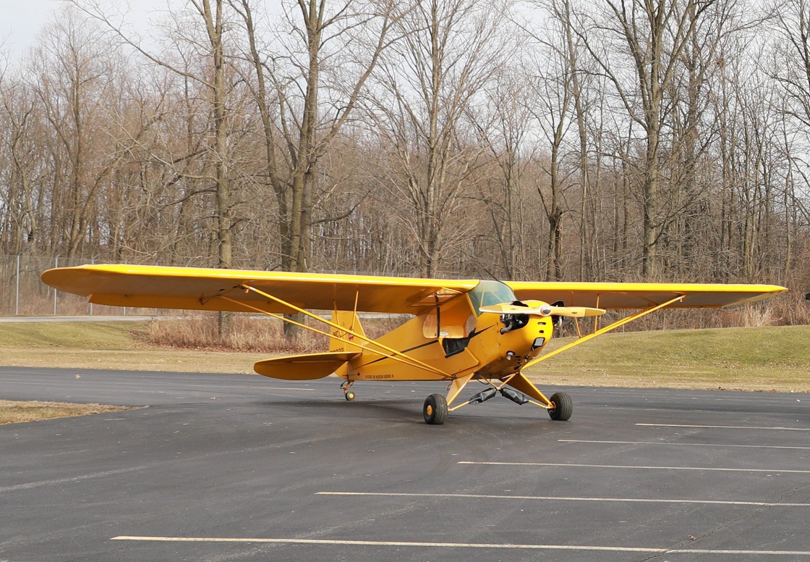 طائرة تقلع بدون طيار