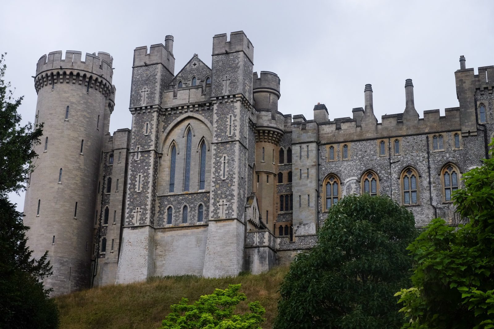 سرقة قصر انجليزي بريطانيا