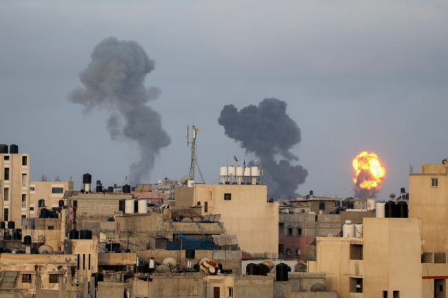 صحيفة إسرائيلية: لا هدنة تلوح بالأفق.. تل أبيب وحماس لا تريدان مفاوضات لوقف إطلاق النار