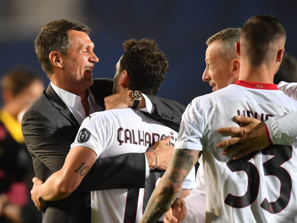 ميلان يعود لدوري الأبطال بعد غياب طويل (رويترز)