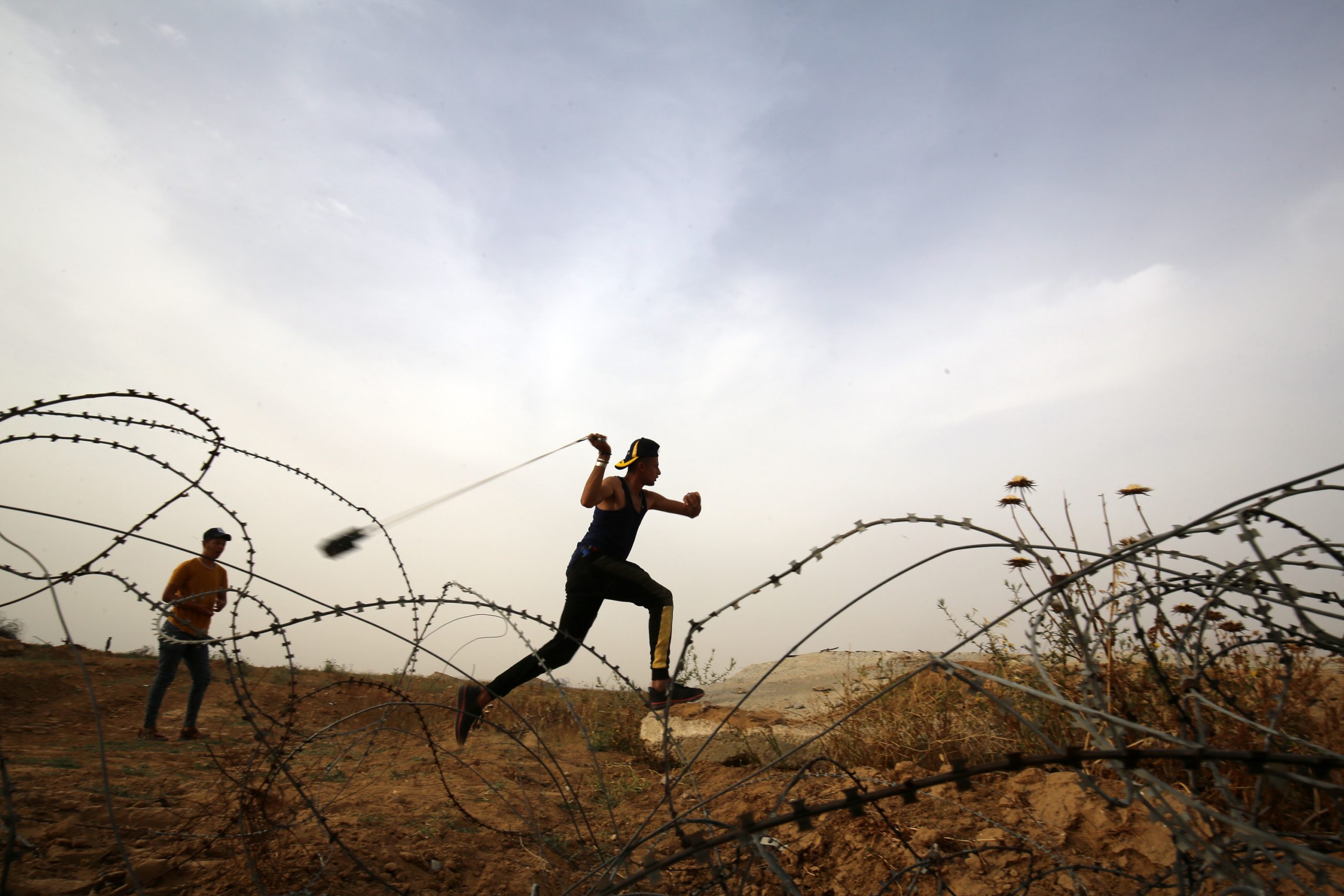 الجيش الإسرائيلي يقصف قطاع غزة بالصواريخ! قتل 9 أشخاص بينهم 3 أطفال وأصاب عشرات المواطنين