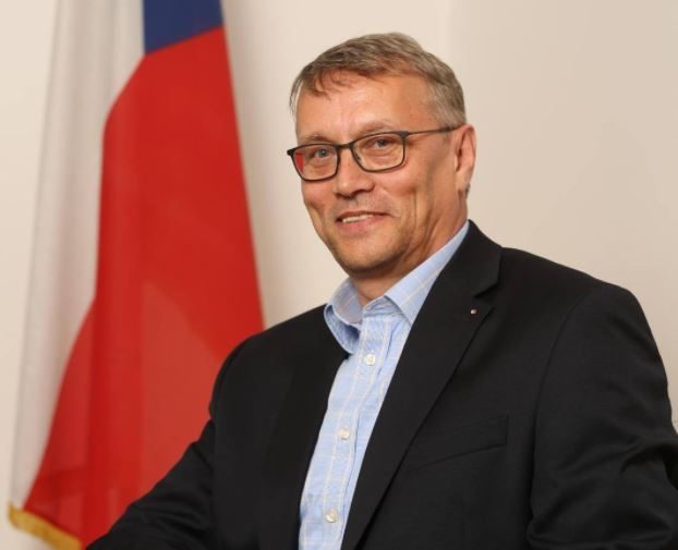 سفير تشيكيا بالكويت مارتن دوفراك