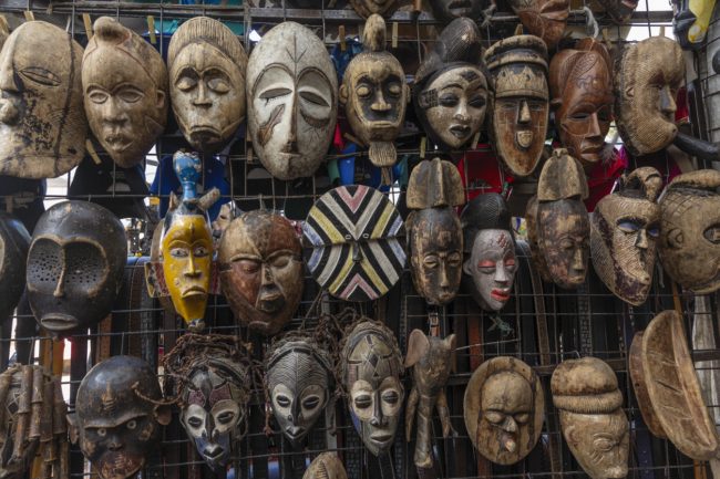 رؤوس خنازير لكسب البطولات وأعمال خفية للحماية.. تاريخ السحر في كرة القدم العربية والعالمية ‎