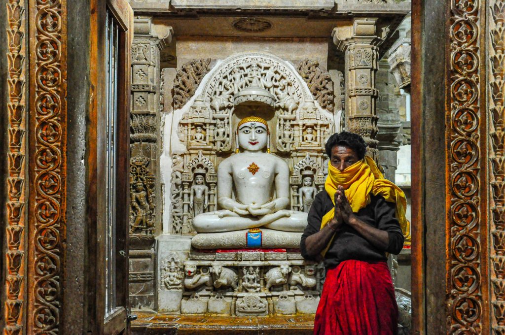 الصيام عند اليانية