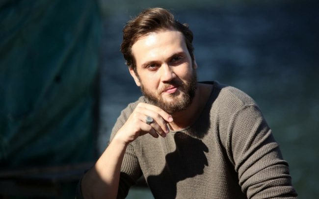 العائلة فوق كل شئ .. لماذا يجب أن يشاهد الجميع مسلسل «الحفرة» التركي؟