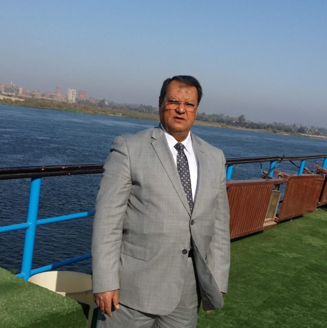 شيخي الذي لا ينام ولا يترك أحداً ينام.. عن الدكتور محمد نجيب الصبوة