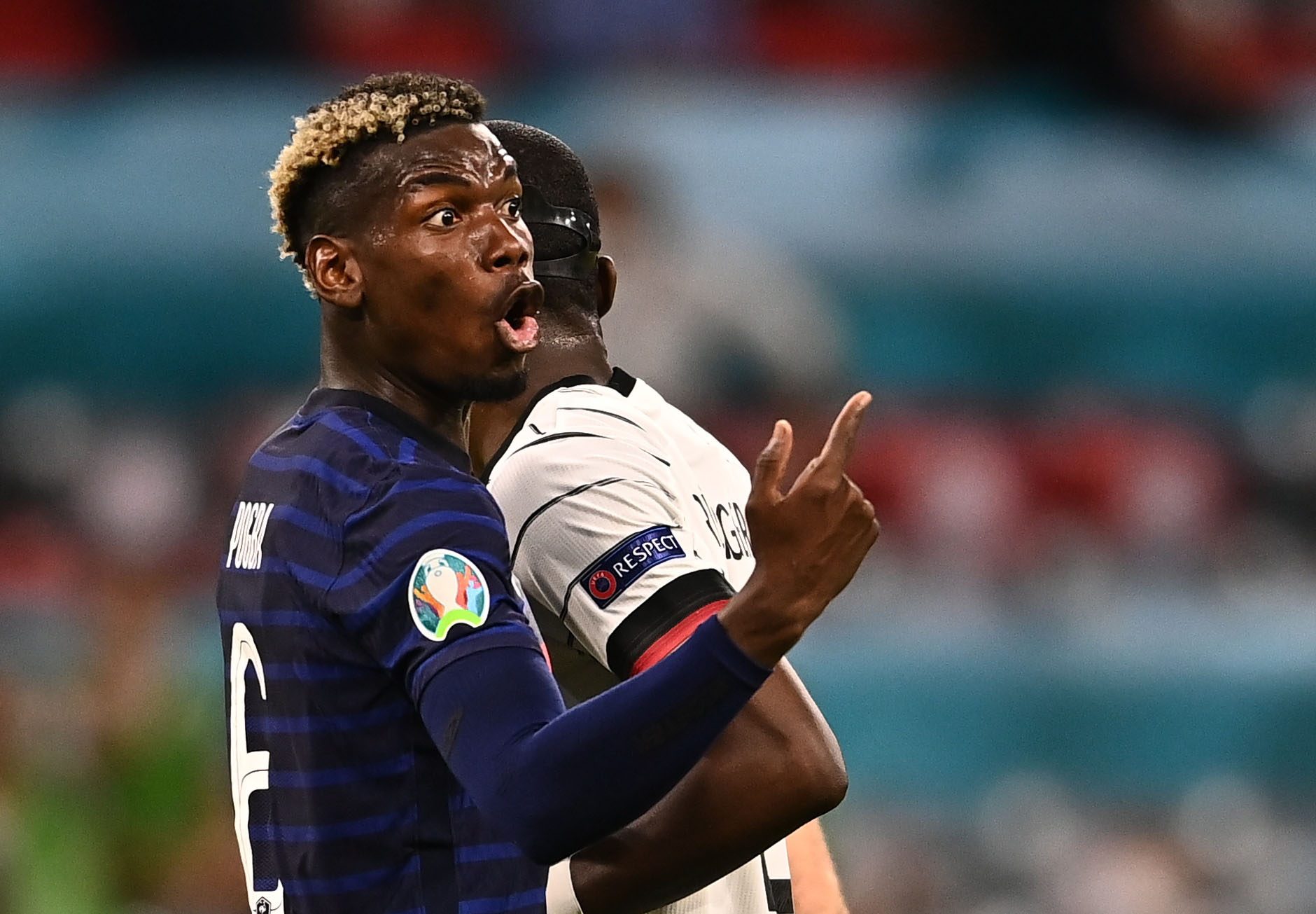 يويفا لن يضع زجاجات الخمر أمام اللاعبين المسلمين