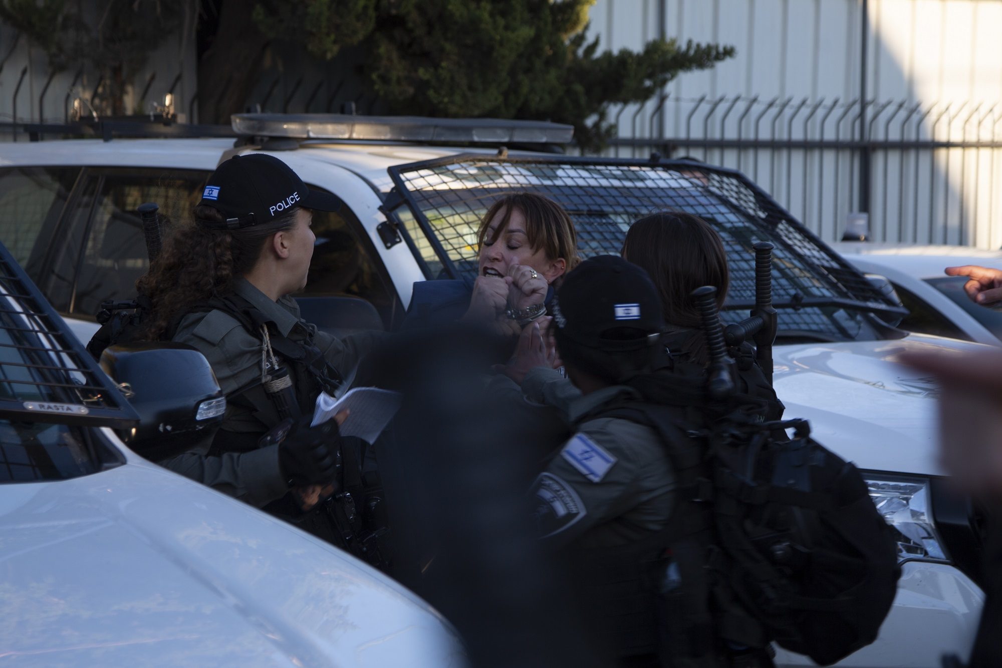 مراسلة قناة "الجزيرة" الفضائية بالقدس جيفارا البديري، أثناء اعتقالها