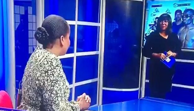 فيديو لمحادثة محرجة