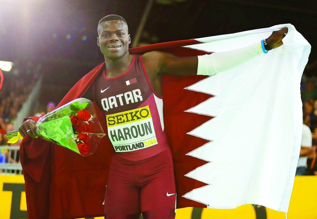 العداء القطري عبدالإله هارون