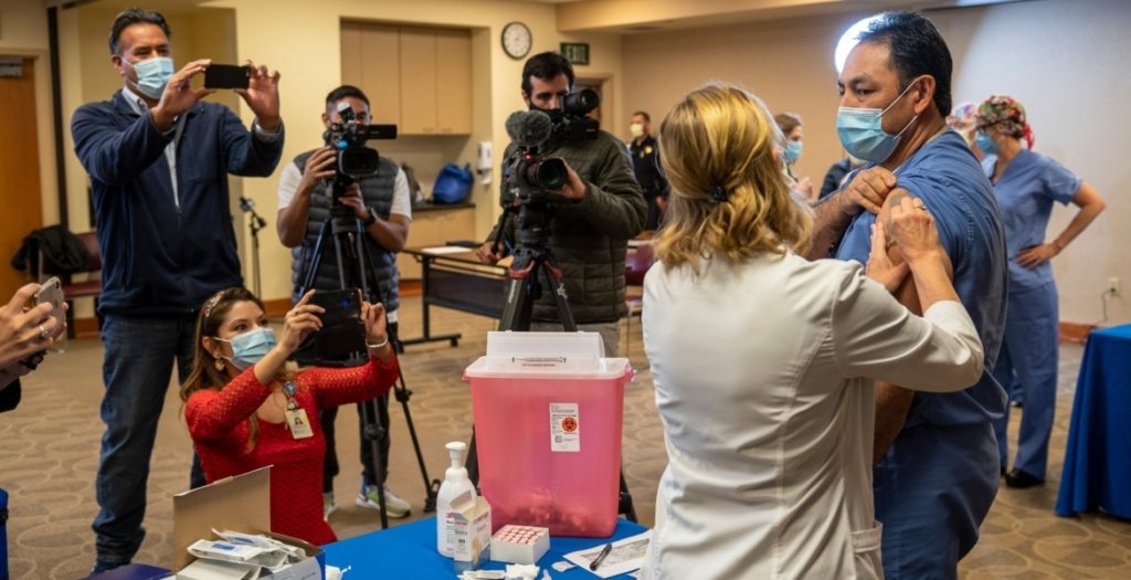 لقاح بيونتيك