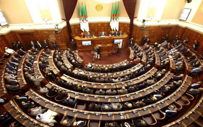 عقوبات بديلة وحصانة للشرطة وحماية للأئمة.. تفاصيل قانون العقوبات الذي دخل حيز التطبيق بالجزائر