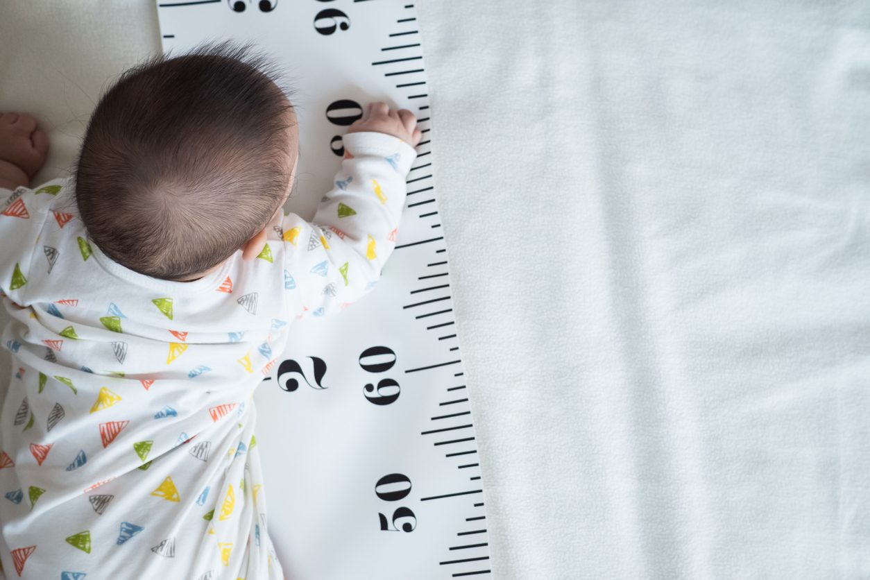 ما الذي يحدد أطوال الأشخاص؟ - Istock
