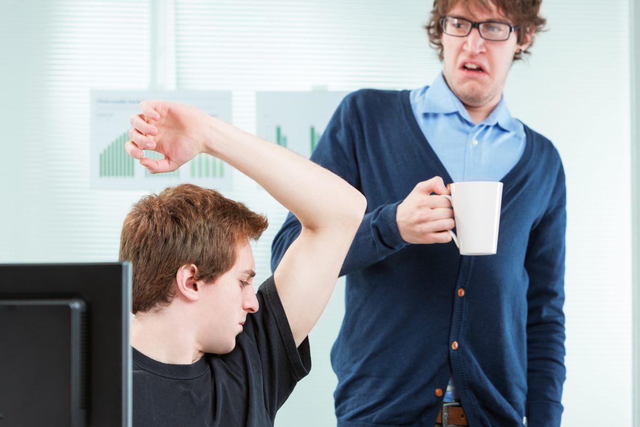 أطعمة تسبب رائحة كريهة للجسم - istock