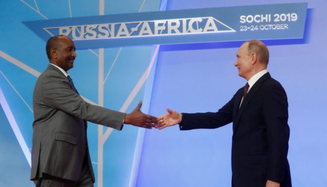 هل يستضيف السودان قاعدة روسية أم يلوح بها لتحقيق مكاسب من الأمريكيين وأخرى في أزمة سد النهضة؟