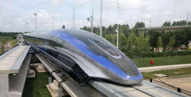 الصين تكشف عن قطار مغناطيسي تبلغ سرعته 600 كلم في الساعة.. الأسرع فوق الأرض! (فيديو)