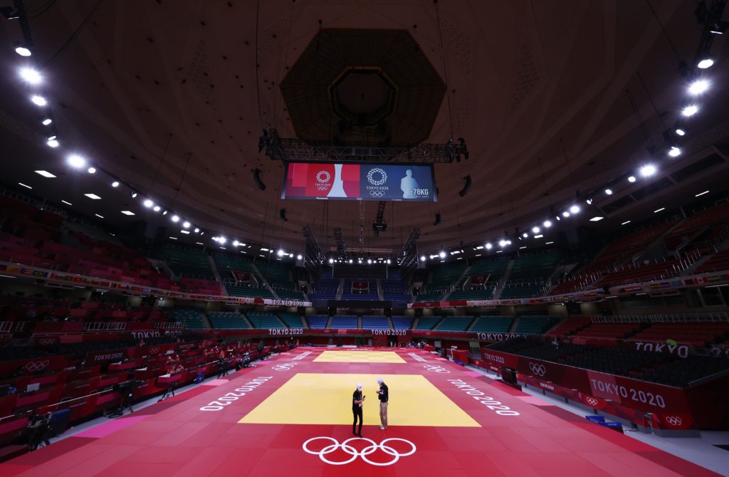 الجزائر تشارك في أولمبياد طوكيو بـ44 لاعباً (رويترز)