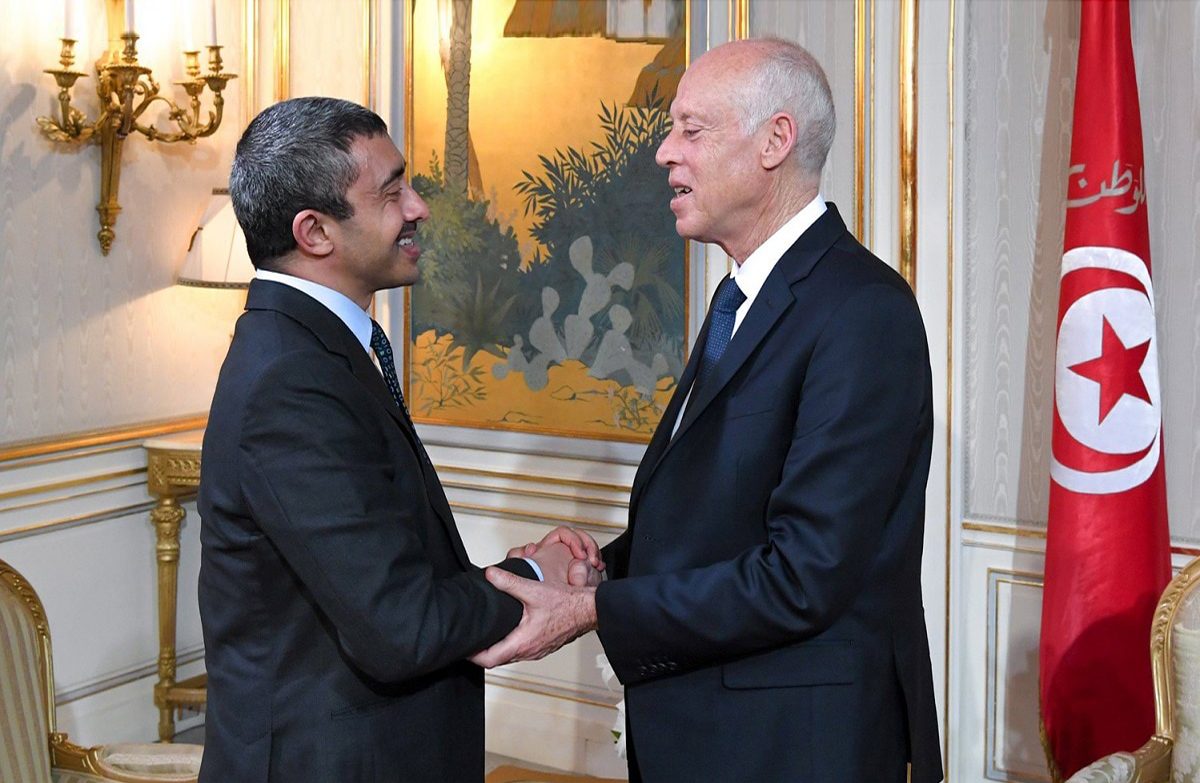 “ذي إندبندنت”: تونس تحت ضغوط الأنظمة السلطوية بالمنطقة وإقصاء الإسلاميين سيجرفها نحو الديكتاتورية مجدداً