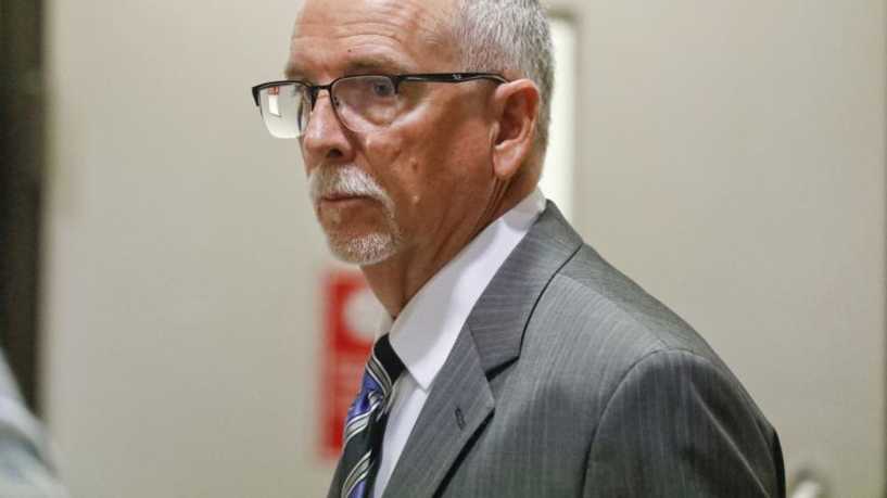 طبيب أمريكي تحرش