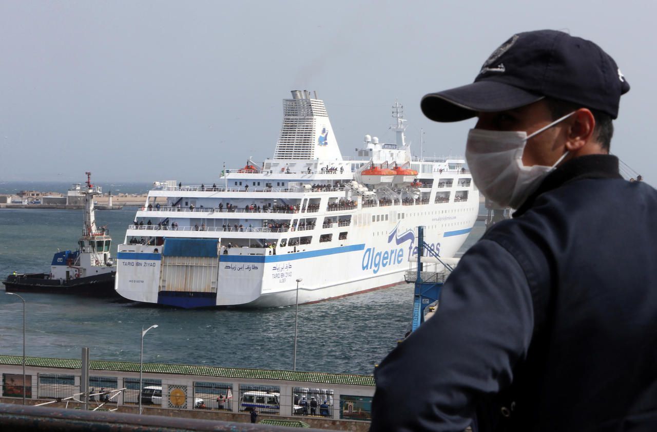 تحذيرات من تنامي التهريب.. كيف أصبحت الجزائر “مركزاً ناشئاً” للكوكايين الذي يصل إلى شواطئ بريطانيا؟