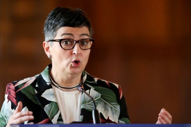 وزيرة إسبانية سابقة أمام المحكمة بسبب زعيم “البوليساريو”.. متهمة بتسهيل دخوله “سراً” وإثارة أزمة مع المغرب