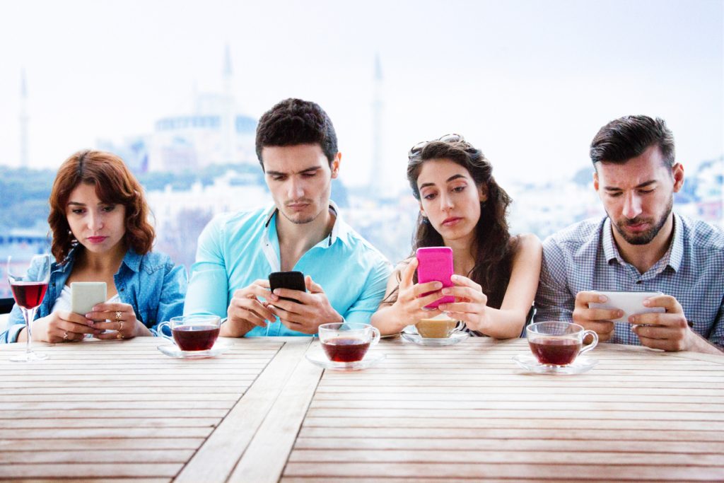 إدمان الهاتف