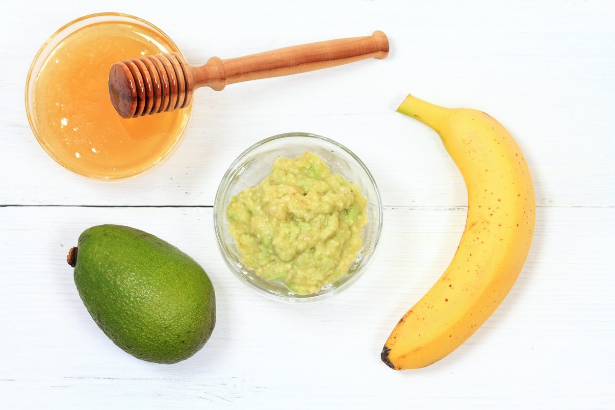 7 أقنعة من الأفوكادو ستحافظ على شعرك قوياً ولامعاً.. يمكنك تحضيرها في دقائق