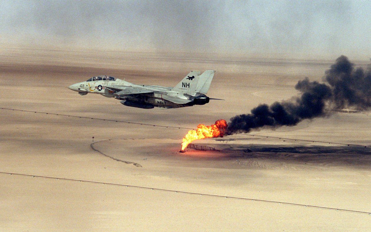 “لعنة النفط”.. هذه الصراعات الخمسة على “الذهب الأسود” غيَّرت تاريخ العالم ودفعت لأجلها الدول أثماناً باهظة