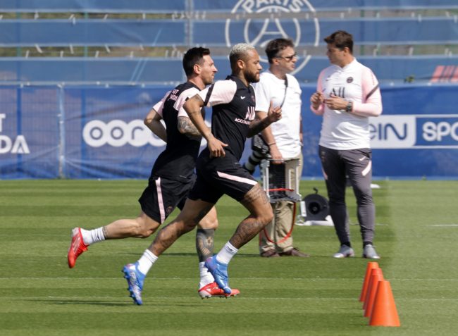 بعد انتقال ميسي إلى باريس.. هل أصبح فريقاً لا يُقهر أم هو جلاكتيكوس جديد؟