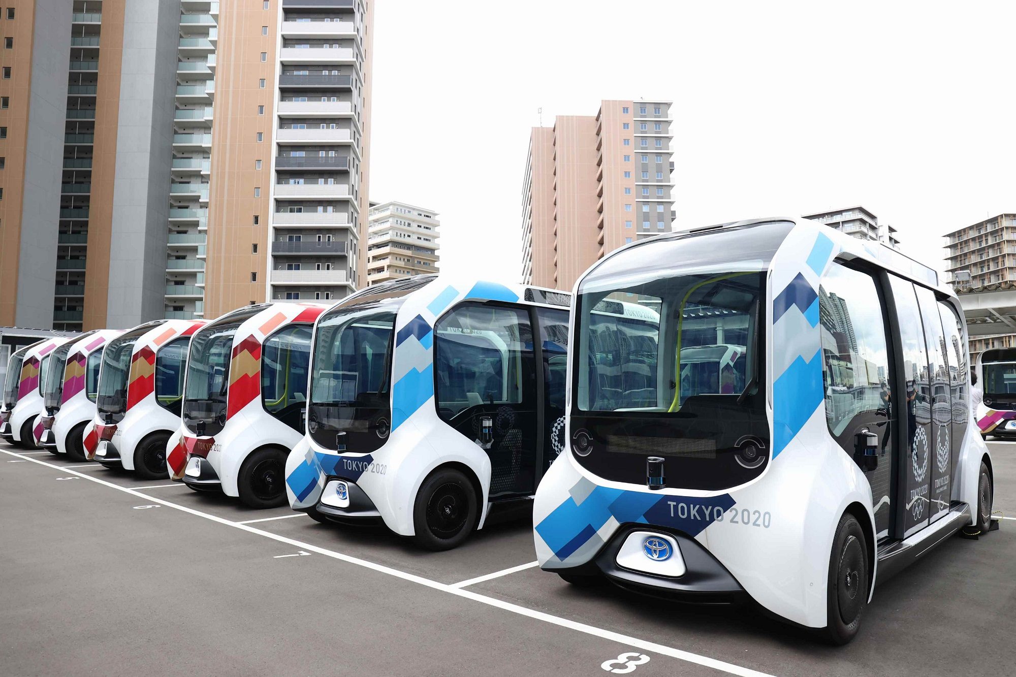 سيارة ذاتية القيادة كادت تتسبب في كارثة بـ”بارالمبياد طوكيو”.. دهست رياضياً وشركة تويوتا تتدخل