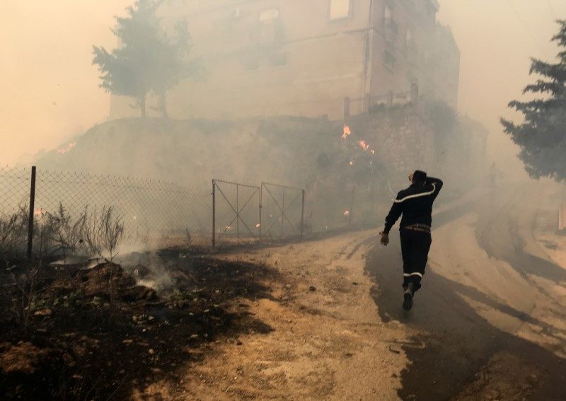 الجزائر جمال بن سماعيل