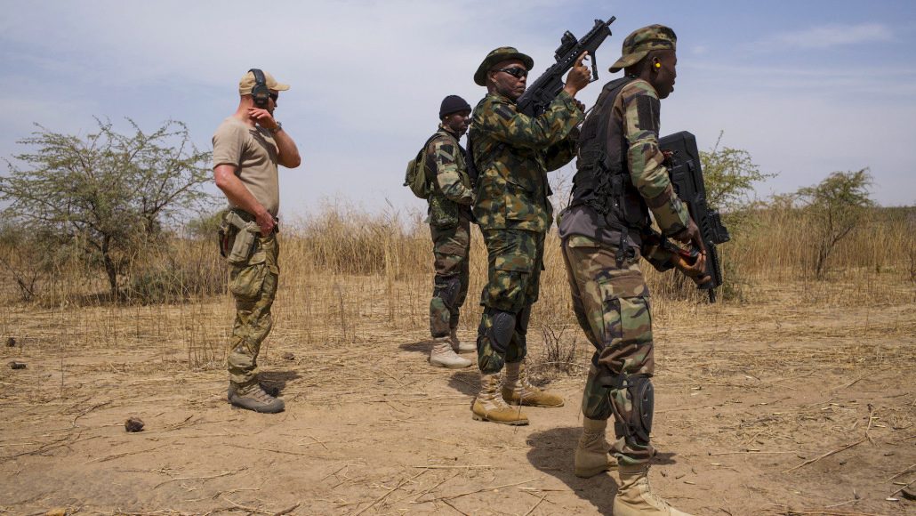 الجزائر الساحل الإفريقي