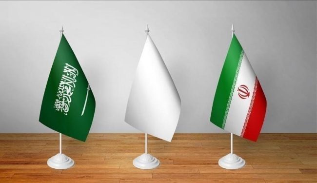 إيران تطالب بفتح قنصلياتها بالسعودية كمقدمة لإنهاء الحرب باليمن.. بلومبيرغ: خطوة كبيرة لحل الأزمة بينهما