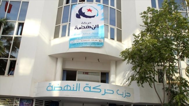 “النهضة” تعلن اختطاف قيادي جديد في الحركة.. الأمن التونسي داهم منزله واقتاده إلى جهة مجهولة